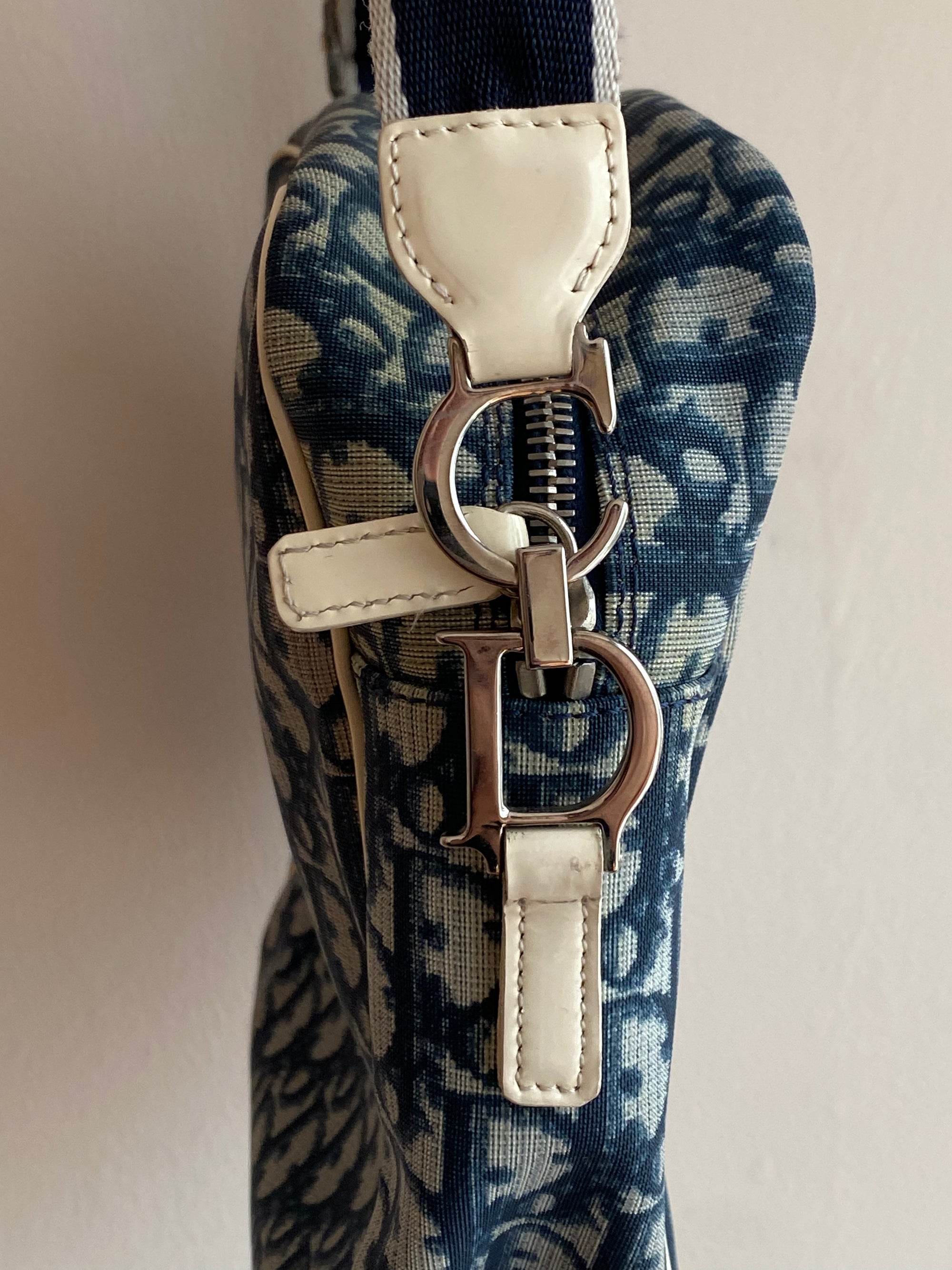 Trotter Crossbody Bag